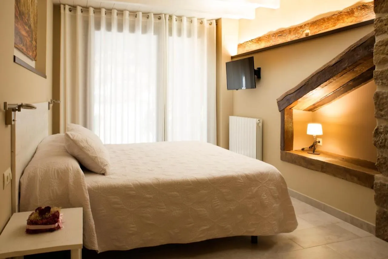 Konukevi Habitacions Placa Major Santa Pau